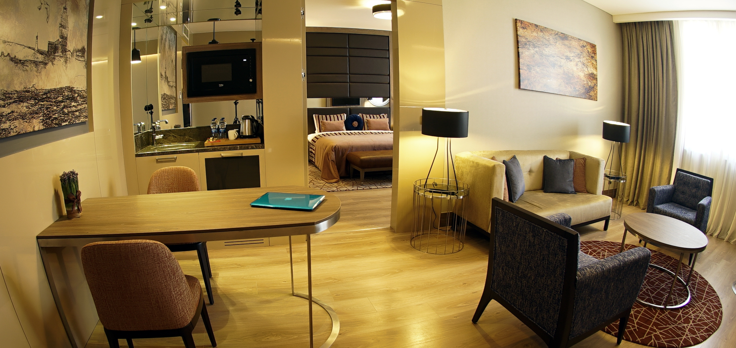 Hawthorn Suites by Wyndham Suit
