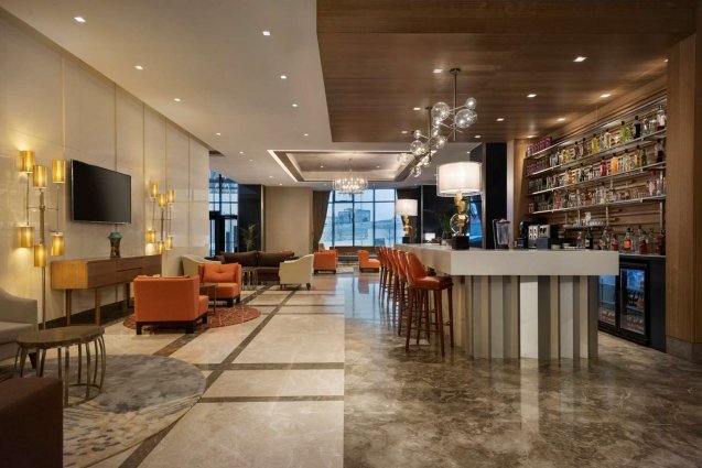 Tryp by Wyndham Bar